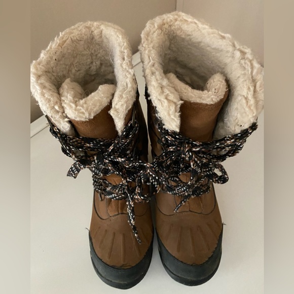 Bearpaw Desdemona size 6 women’s boots - Picture 3 of 5